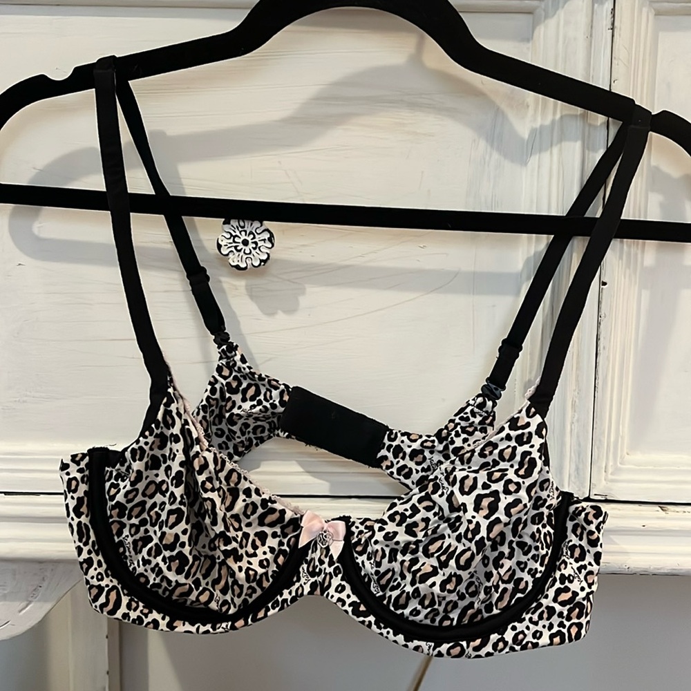 Cheetah print Victorias Secret Body By Victoria Unlined Demi